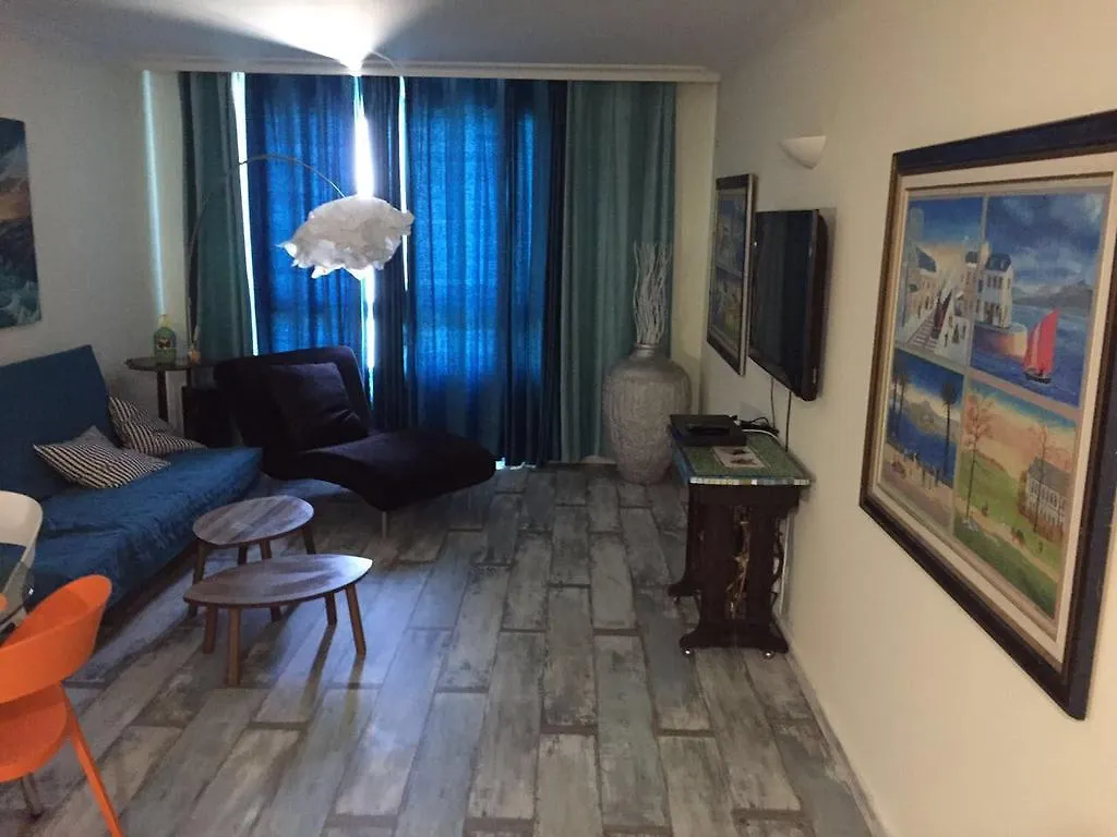 Apartment On Haifa